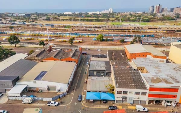 607  m² Commercial space