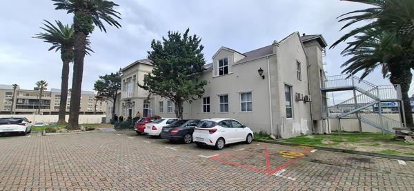 625  m² Commercial space