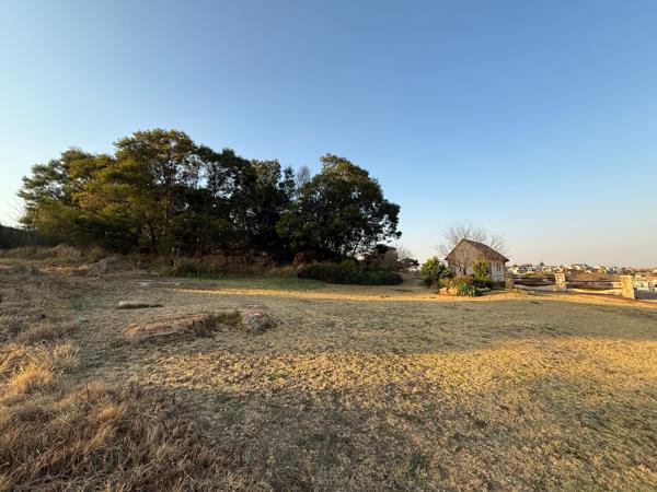 2 886 m² Land