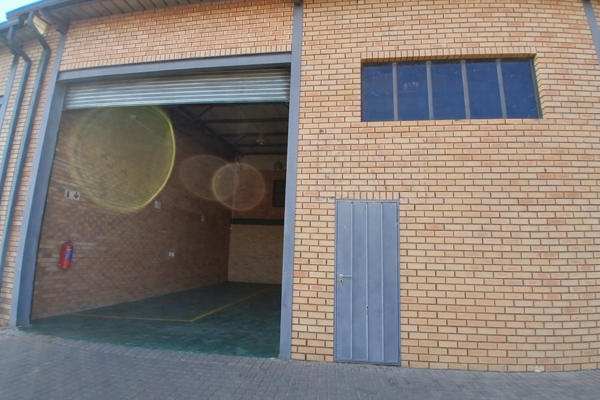 334 m² Industrial space