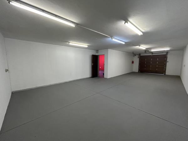 292  m² Industrial space