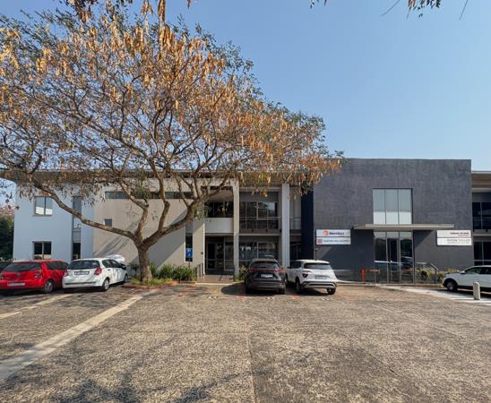 235 m² Commercial space