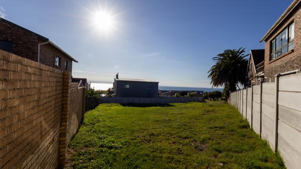 681 m² Land