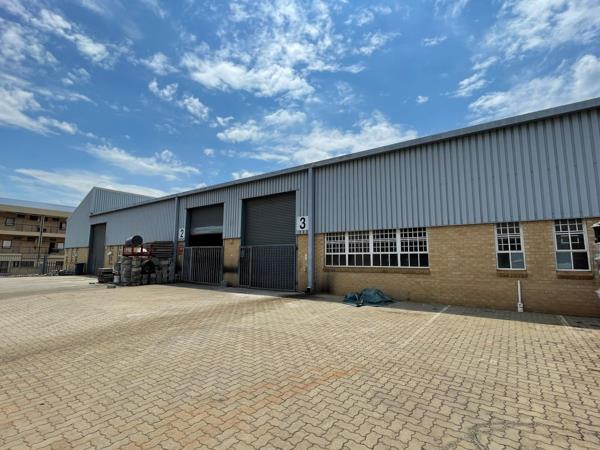 555  m² Industrial space
