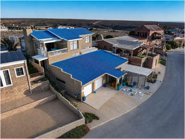 9 Bedroom House