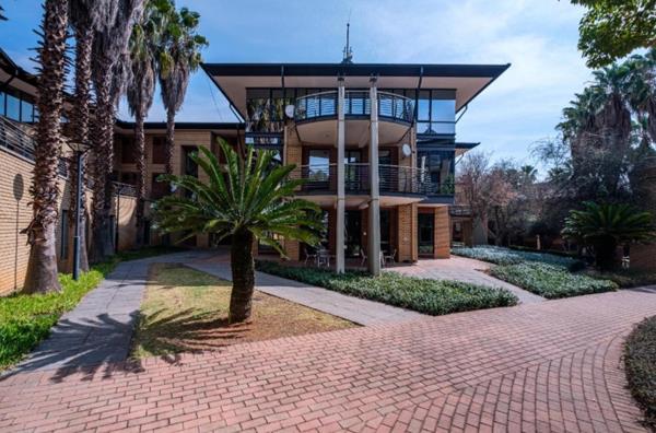 1 218 m² Office Space