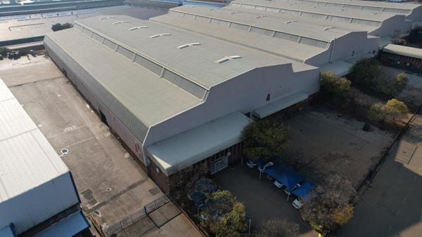 7 242  m² Industrial space