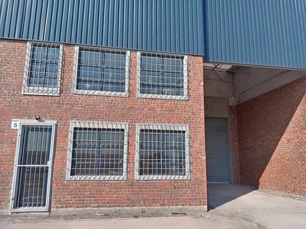 320  m² Industrial space