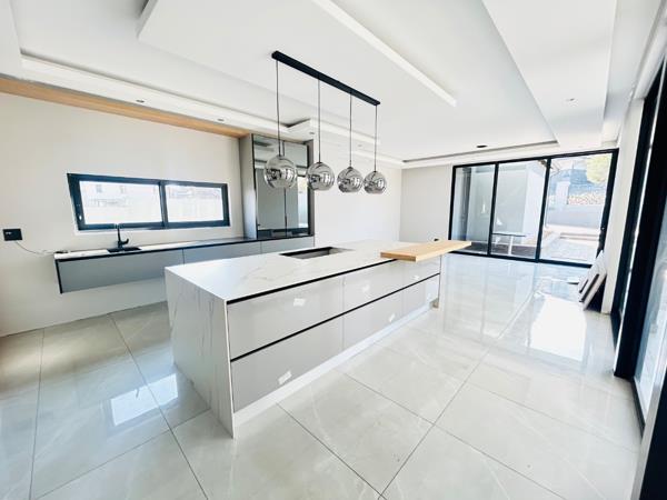 5 Bedroom House