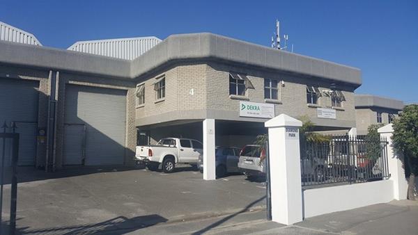 406  m² Industrial space