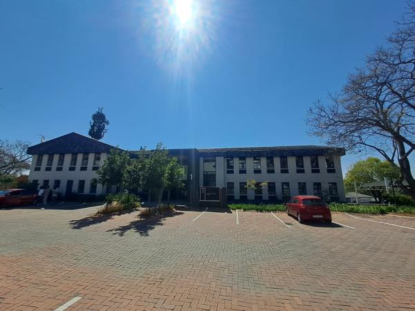 144  m² Commercial space