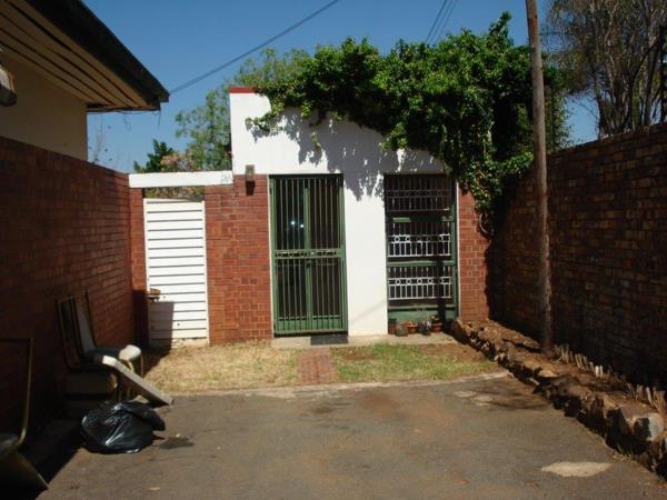 1 Bedroom Garden Cottage