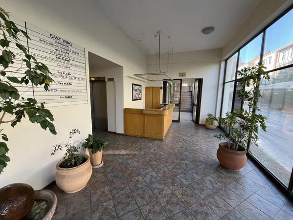 400  m² Commercial space