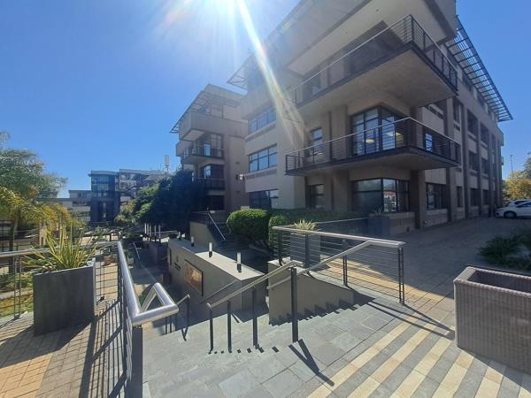 298  m² Commercial space