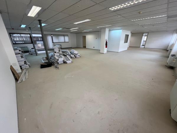 324 m² Commercial space