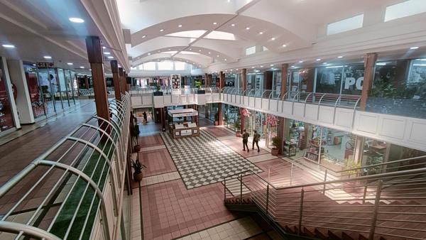 98  m² Retail Space