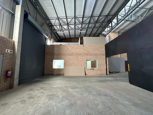 424  m² Industrial space