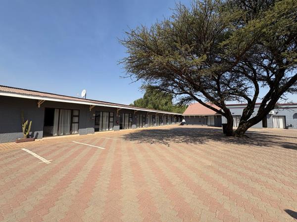 1 000  m² Commercial space