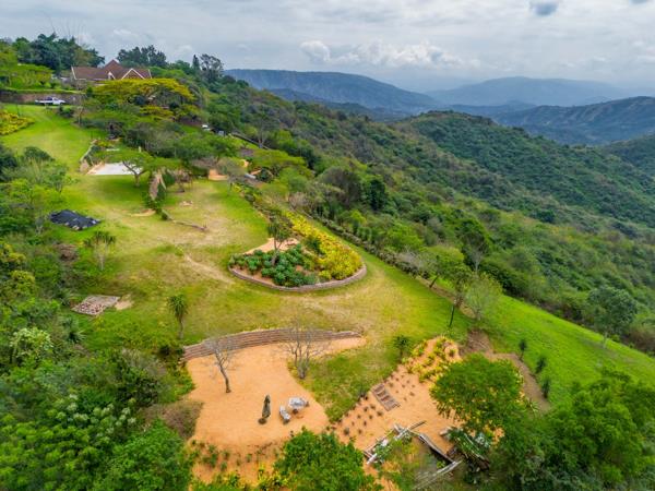 4 701 m² Land