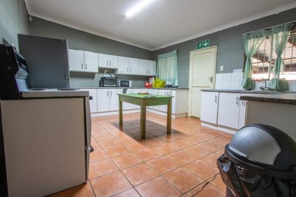 1 Bedroom House
