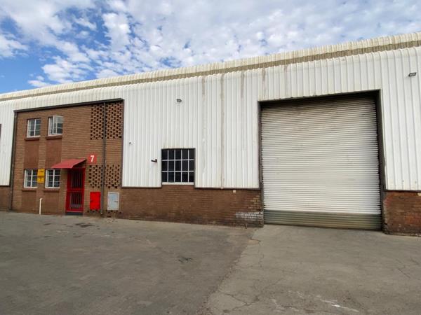 319  m² Industrial space