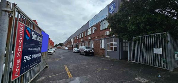 870  m² Industrial space