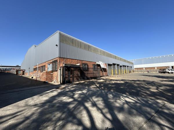 4 000  m² Industrial space