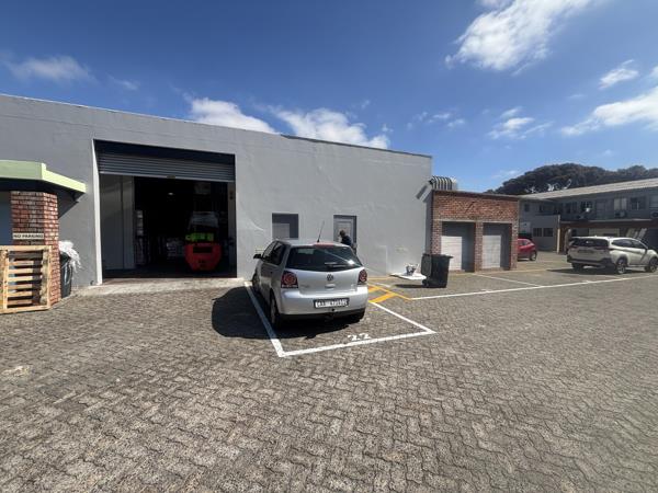 451  m² Industrial space