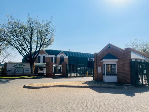 2 896  m² Industrial space