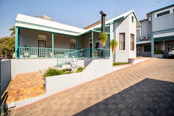 360  m² Commercial space