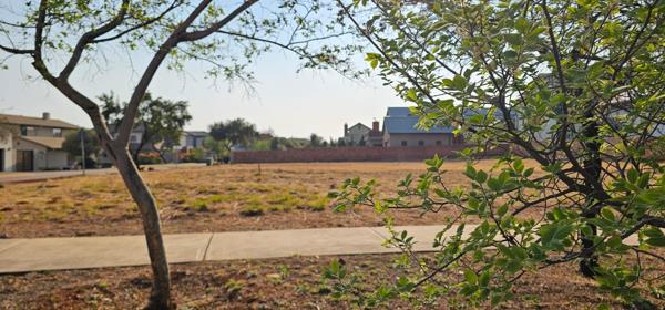 863 m² Land