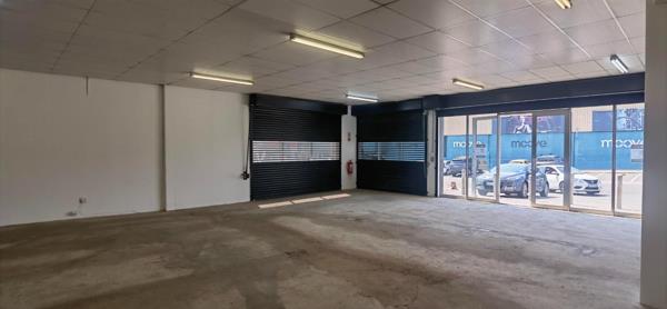 381  m² Commercial space