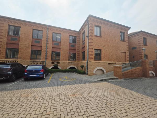 379  m² Commercial space