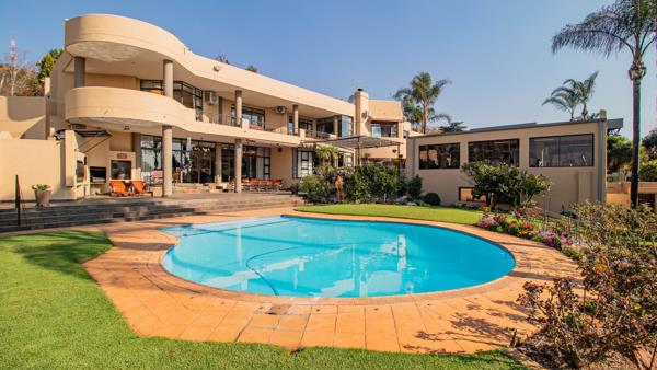 6 Bedroom House