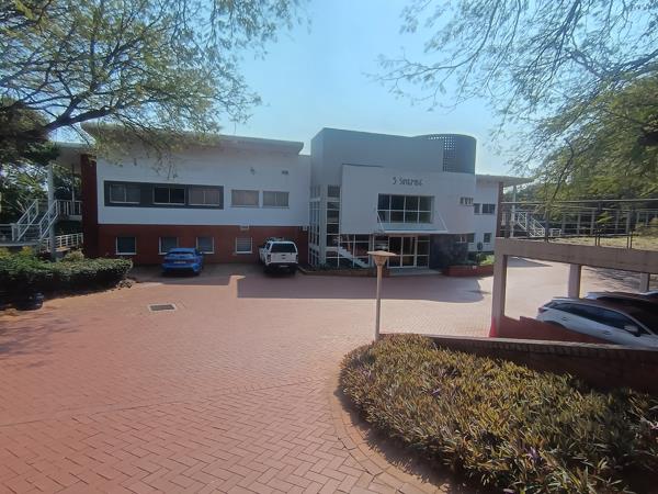182  m² Commercial space