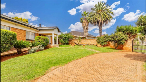 6 Bedroom House