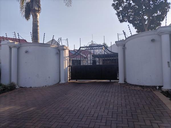 5 Bedroom House