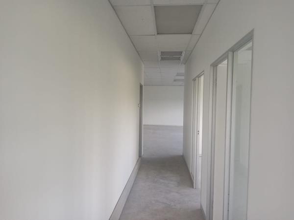 250 m² Commercial space