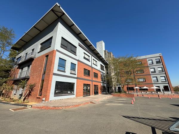 528  m² Office Space