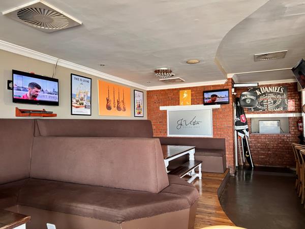 400  m² Commercial space