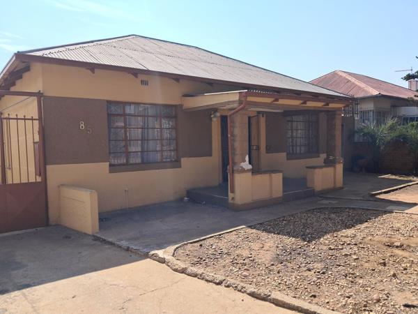 2 Bedroom House