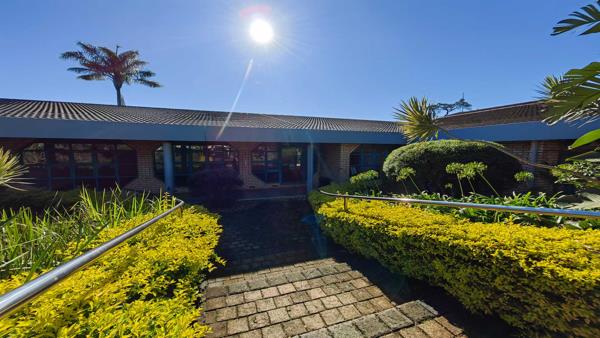 100 m² Office Space