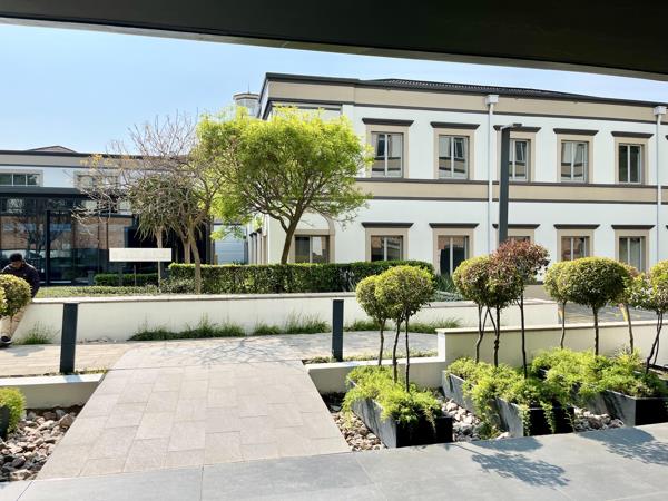 194  m² Commercial space