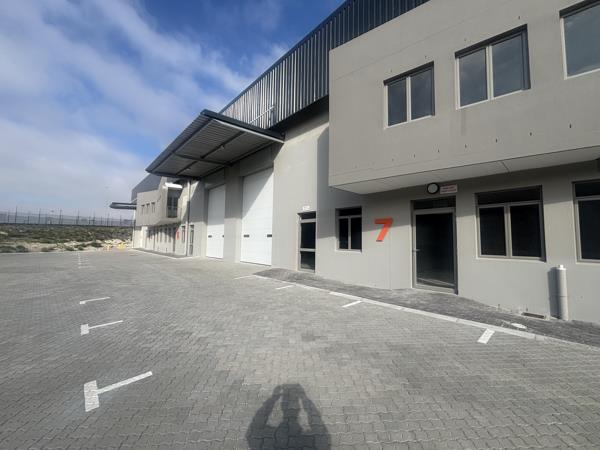 355  m² Industrial space