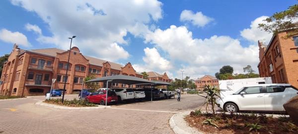 99.9  m² Office Space