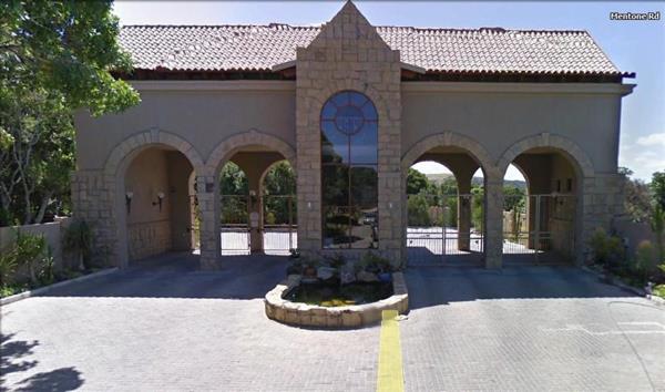 1 475 m² Land
