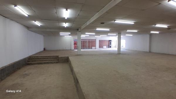 472  m² Retail Space