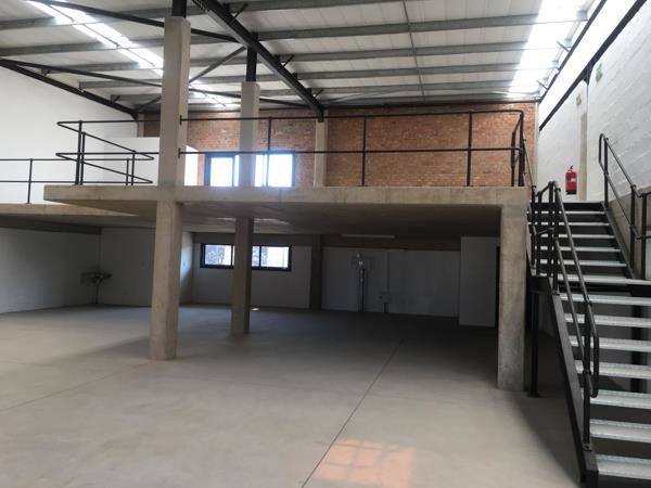 351  m² Industrial space