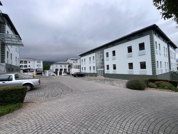 134  m² Commercial space