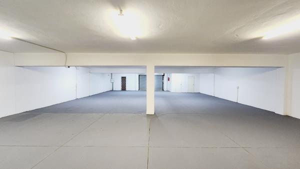 329  m² Industrial space